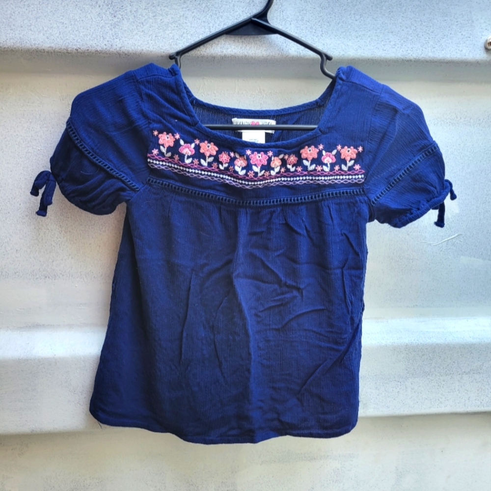 Kandy Kiss girls flutter peasant top with floral embroidery small 6x